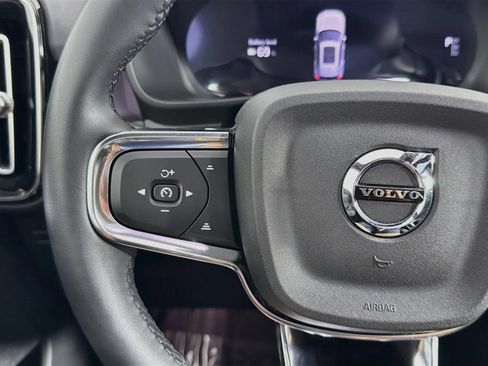 Used 2023 Volvo XC40 Recharge Plus AWD/4WD image 44
