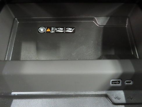 Used 2025 Chevrolet Suburban High Country w/ Sun And Tow Package image 65