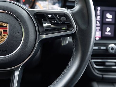 Certified 2021 Porsche Macan S AWD/4WD image 16