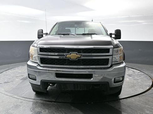 Used 2011 Chevrolet Silverado 2500 LT w/ Interior Plus Package image 5