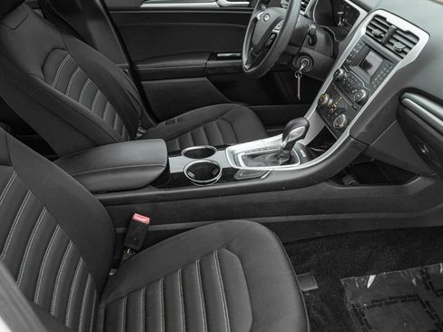 Used 2013 Ford Fusion SE FWD image 31