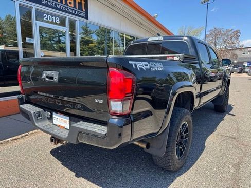 Used 2019 Toyota Tacoma TRD Sport AWD/4WD image 7