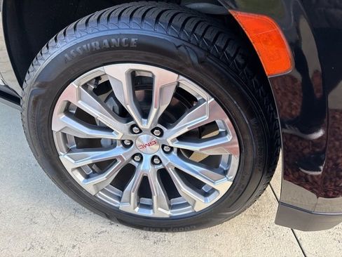 Used 2021 GMC Yukon Denali w/ Denali Ultimate Package image 43