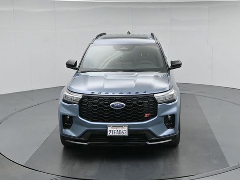 Certified 2025 Ford Explorer ST w/ Sun And Sound Package AWD/4WD image 43