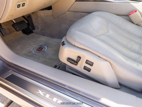 Used 2004 Cadillac XLR image 41