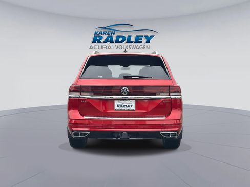 Certified 2025 Volkswagen Atlas SEL Premium R-Line image 3