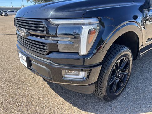 Certified 2024 Ford F150 Platinum w/ FX4 Off-Road Package AWD/4WD image 7