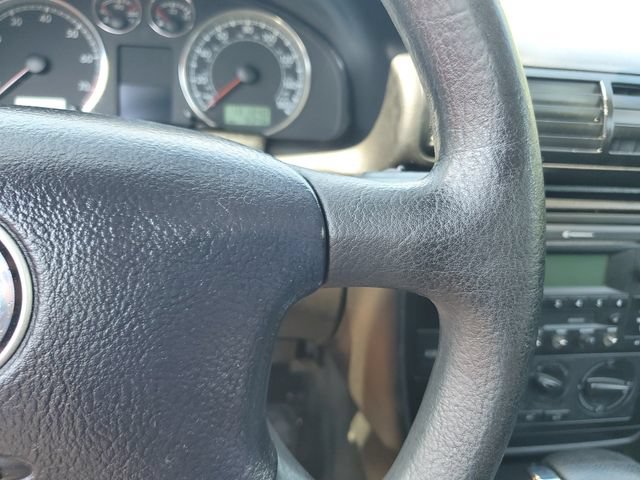 Used 2003 Volkswagen Passat GL FWD image 18