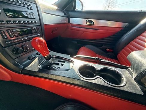 Used 2003 Ford Thunderbird image 18