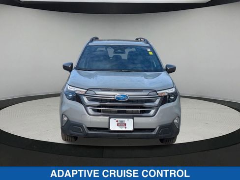 Certified 2025 Subaru Forester Premium AWD/4WD image 9