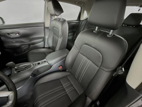 New 2026 Honda HR-V EX-L image 25