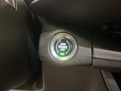 Used 2021 Buick Envision Essence FWD image 10