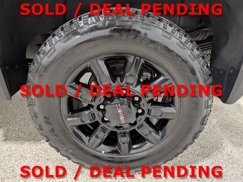 Used 2025 GMC Sierra 3500 AT4 w/ AT4 Premium Plus Package AWD/4WD image 13