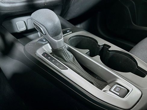 Used 2024 Chevrolet Trax LS FWD image 17