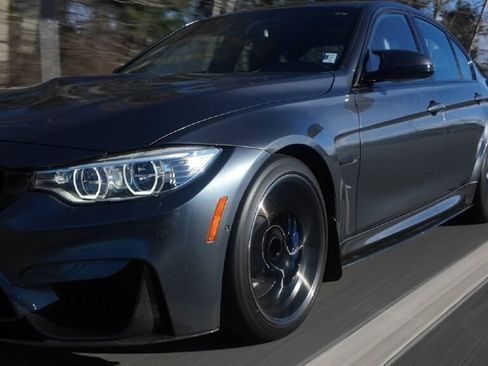 Used 2017 BMW M3 image 3
