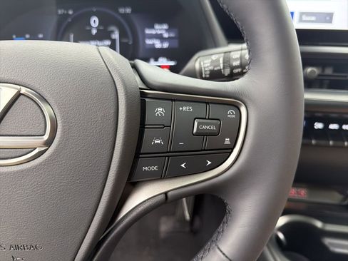 New 2026 Lexus UX 300h 300h Premium image 11