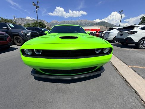 Used 2023 Dodge Challenger R/T Scat Pack RWD image 9