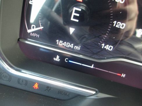 Used 2025 GMC Sierra 2500 AT4X image 35