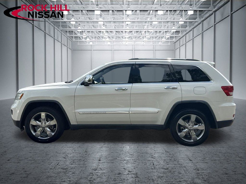 Used 2012 Jeep Grand Cherokee Overland AWD/4WD image 4