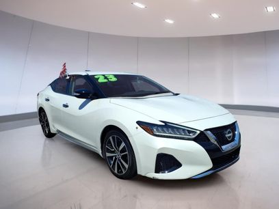 Used 2023 Nissan Maxima SV w/ Floor Mat Group
