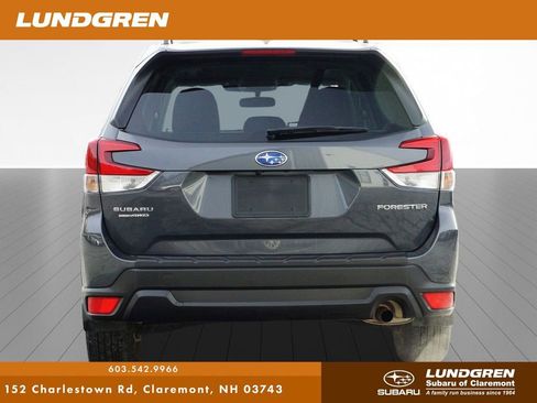 Certified 2023 Subaru Forester Premium image 5