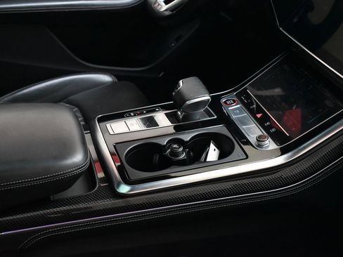 Used 2021 Audi SQ8 Prestige image 26