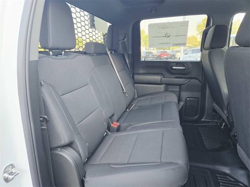 New 2025 GMC Sierra 3500 Pro w/ Convenience Package image 15