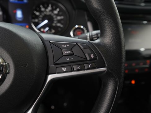 Used 2020 Nissan Rogue S AWD/4WD image 27