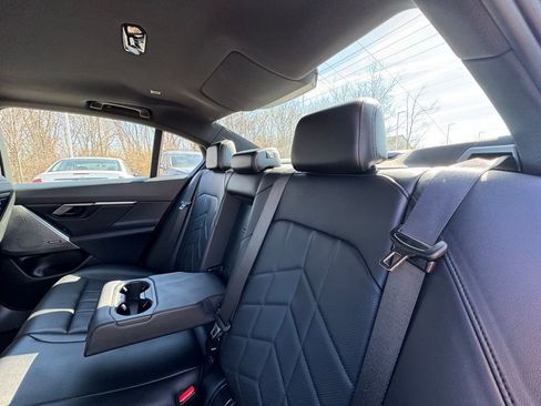 Certified 2025 BMW 530i xDrive image 26