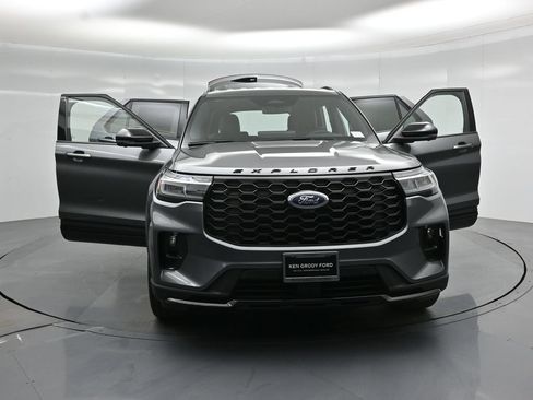 New 2026 Ford Explorer ST-Line w/ ST-Line Street Pack RWD image 30