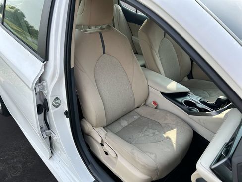 Used 2024 Toyota Camry LE FWD image 30