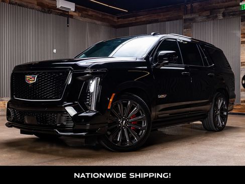 Used 2026 Cadillac Escalade V AWD/4WD image 4