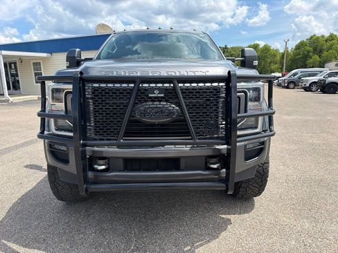 Used 2022 Ford F450 Platinum w/ FX4 Off-Road Package AWD/4WD image 2