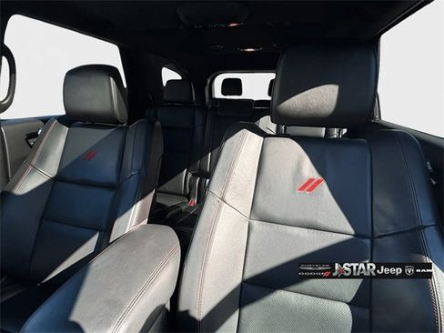 Used 2024 Dodge Durango GT image 11