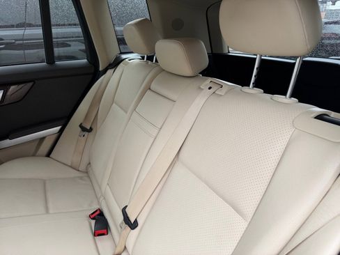 Used 2013 Mercedes-Benz GLK 350 4MATIC image 17