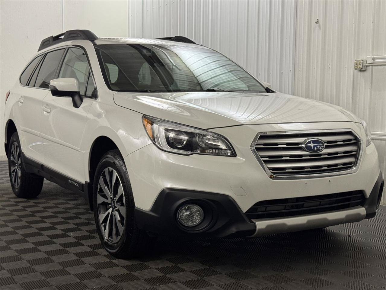 Used 2017 Subaru Outback 3.6R Limited AWD/4WD image 6