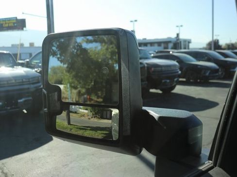 Used 2025 GMC Sierra 3500 AT4 w/ AT4 Premium Plus Package image 12