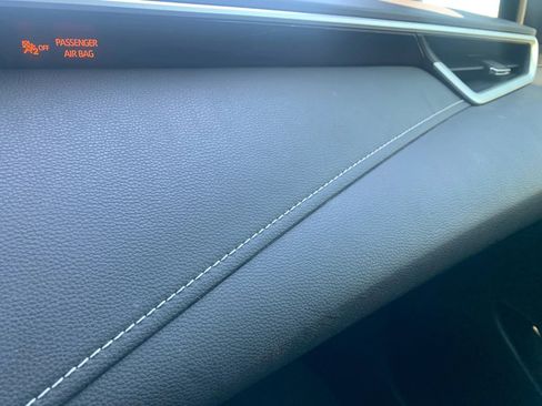 Used 2019 Toyota Corolla SE image 13