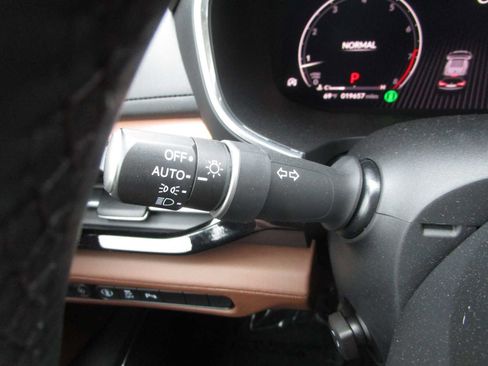 Certified 2023 Acura MDX SH-AWD w/ Technology Package image 30