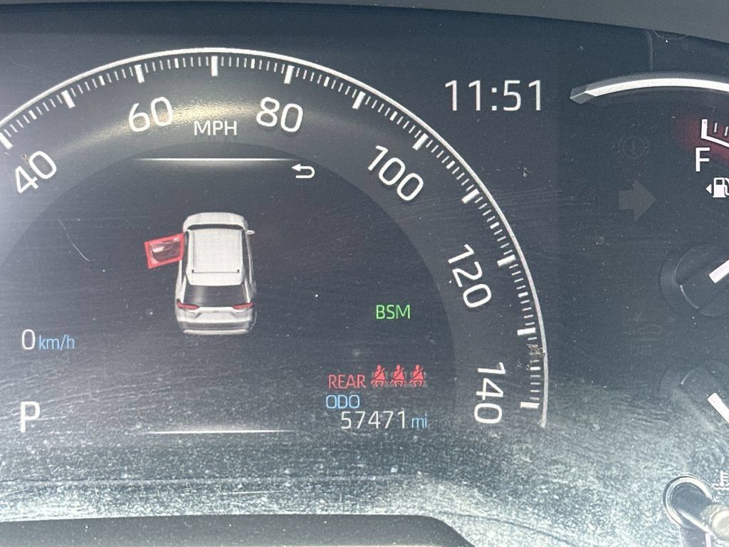 Used 2022 Toyota RAV4 Limited AWD/4WD image 21