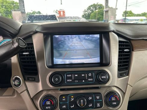 Used 2018 GMC Yukon Denali w/ Denali Ultimate Package AWD/4WD image 8