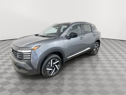 New 2026 Nissan Kicks SV image 4