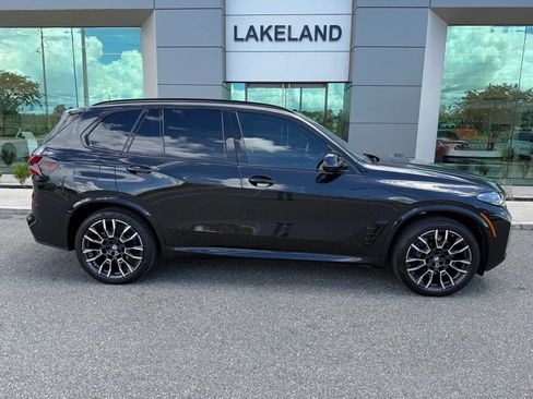 Used 2024 BMW X5 sDrive40i w/ M Sport Package RWD image 2