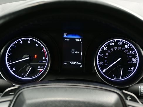 Used 2024 Toyota Camry SE image 23