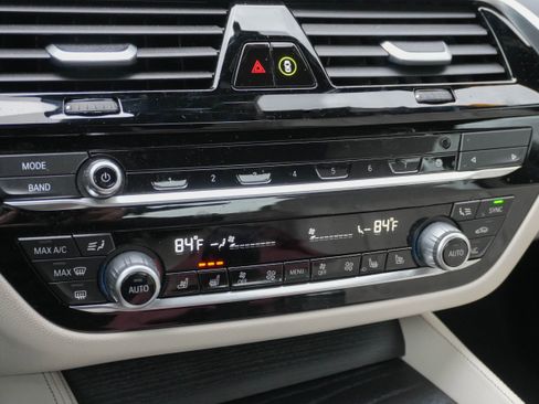 Certified 2023 BMW 540i w/ Dynamic Handling Package image 25