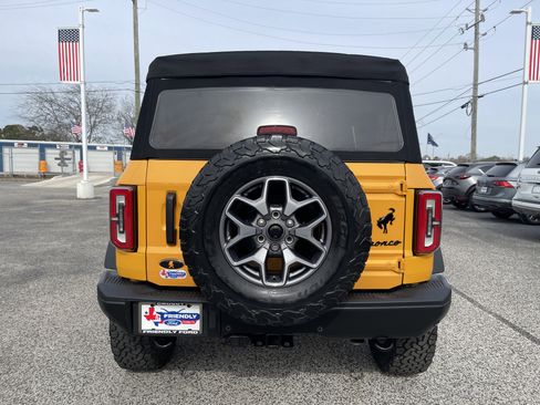 Used 2022 Ford Bronco Badlands image 4