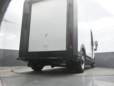 Used 2024 Chevrolet Brightdrop 400 w/ Commercial Equipment Package AWD/4WD image 34