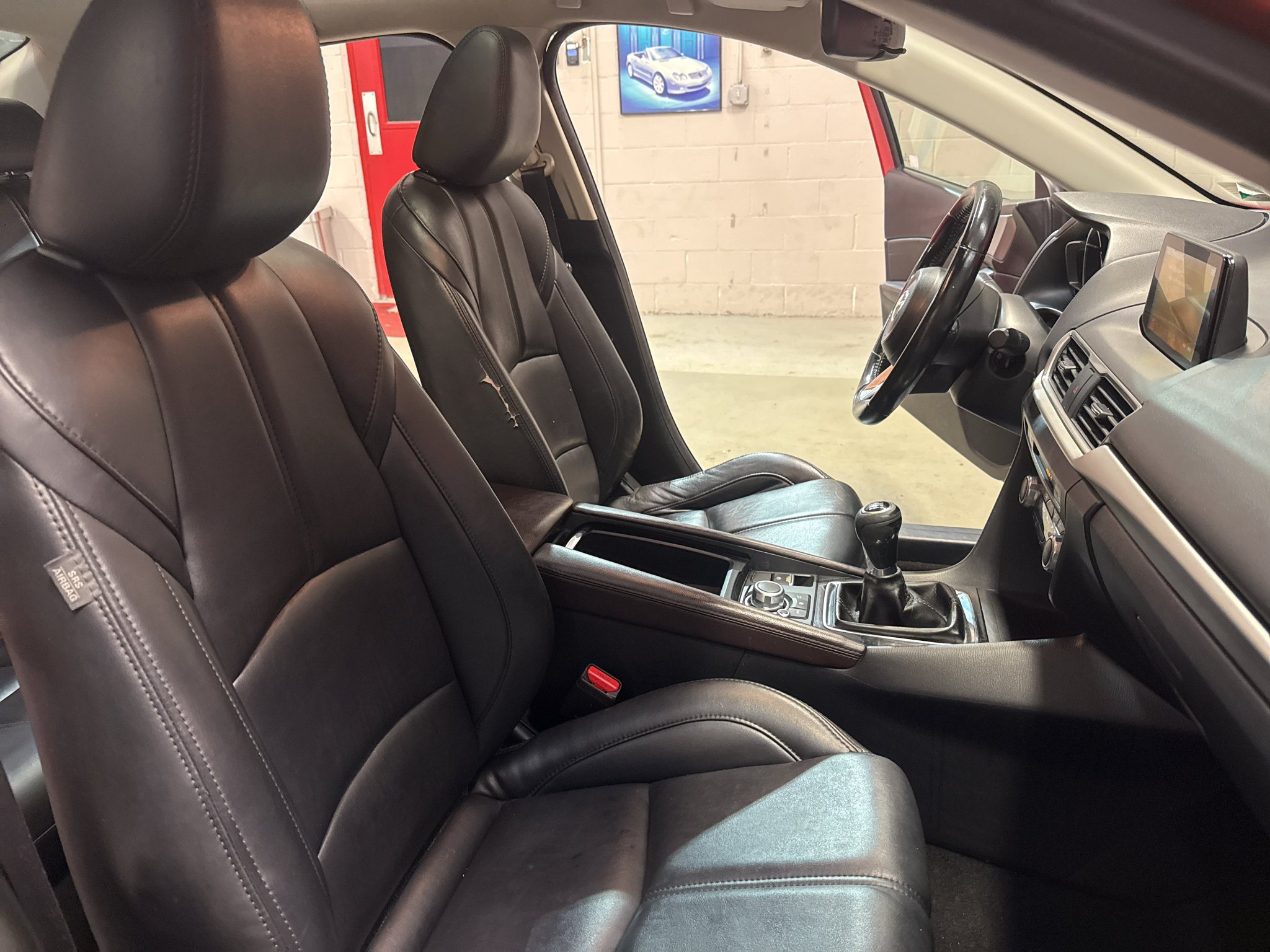 Used 2018 MAZDA MAZDA3 Touring FWD image 17
