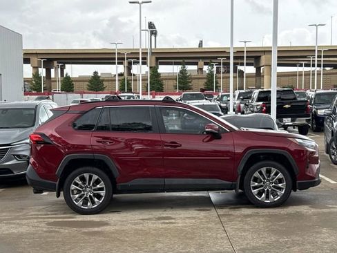 Used 2024 Toyota RAV4 XLE Premium FWD image 3