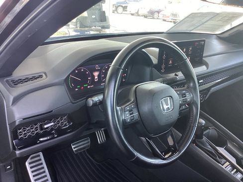 Used 2024 Honda Accord Sport image 10